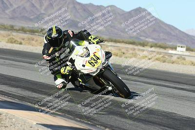 media/Nov-01-2025-CVMA (Sat) [[fc0f7531b8]]/Race 11-Amateur Supersport Open/